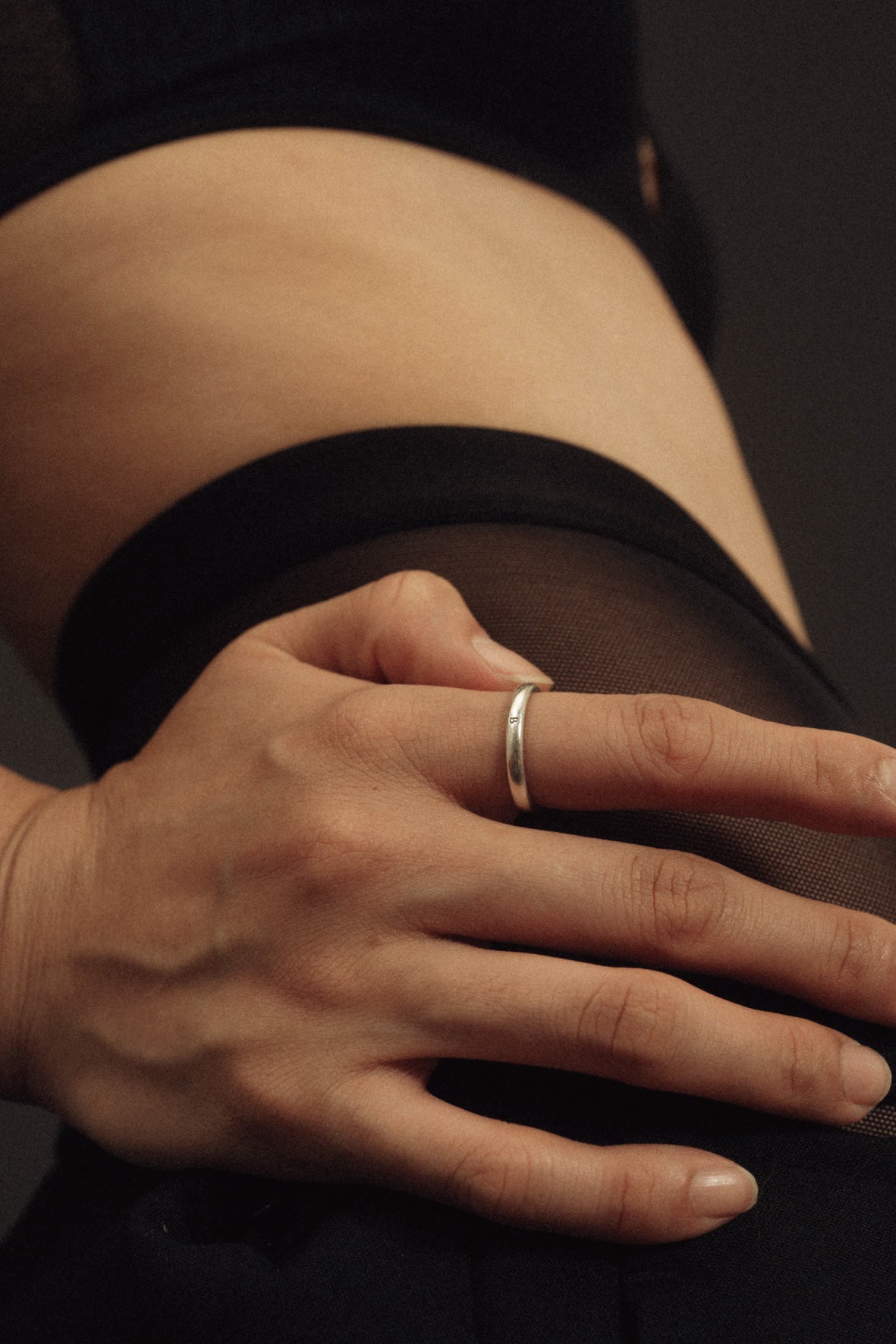 simple B ring(silver/gold)