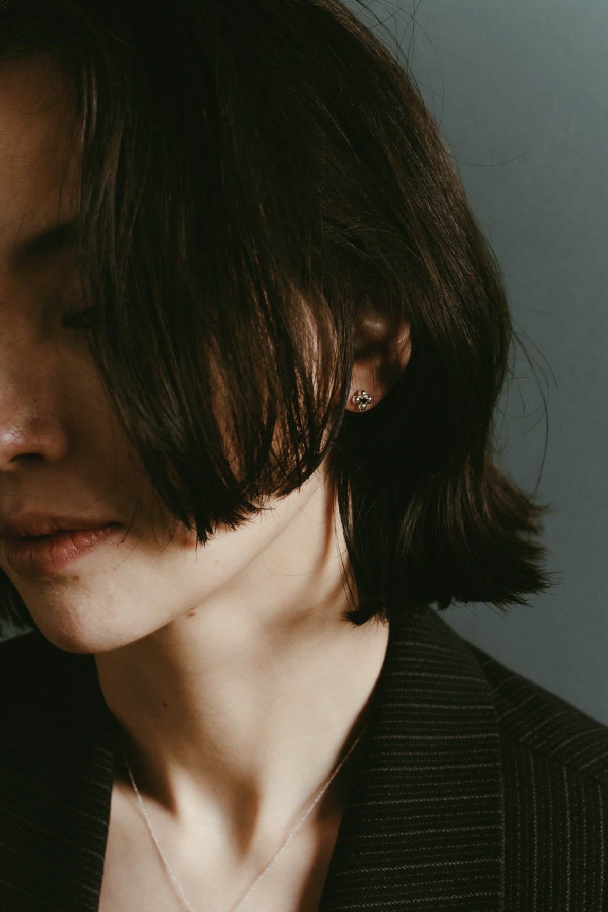 【受注販売】flower pierce /01(onyx)(silver/gold)