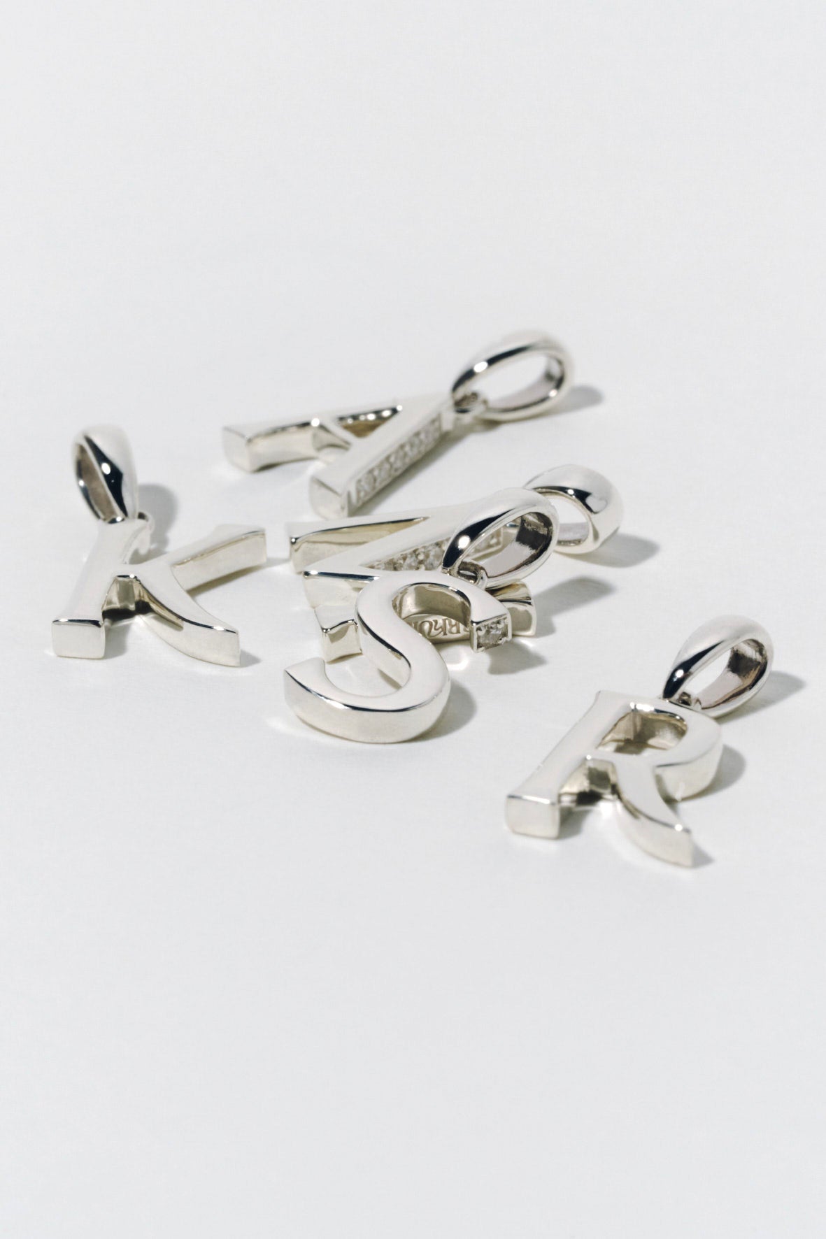 initial necklace/charm(silver/gold)
