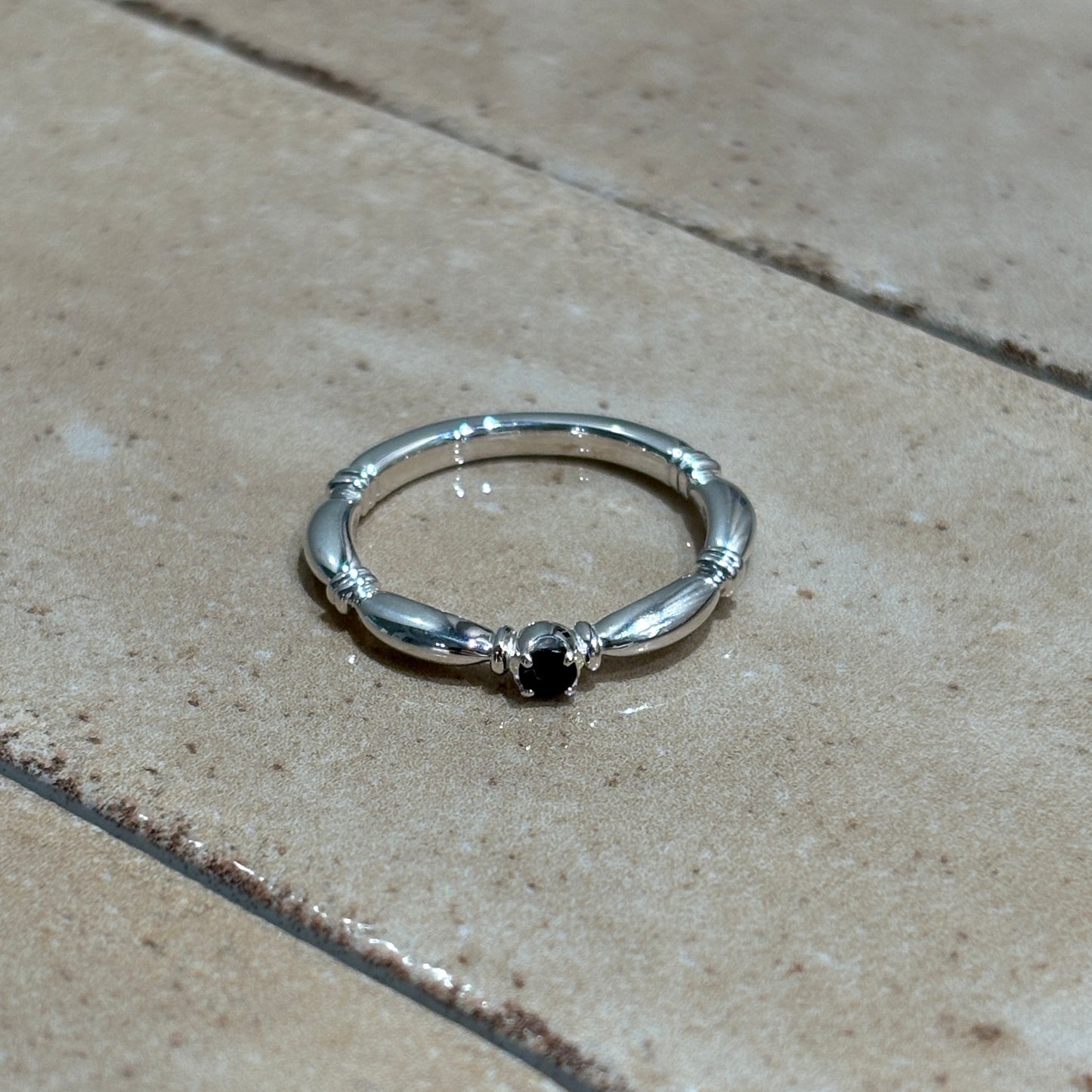 【受注商品】H link ring(onyx)(silver/gold)