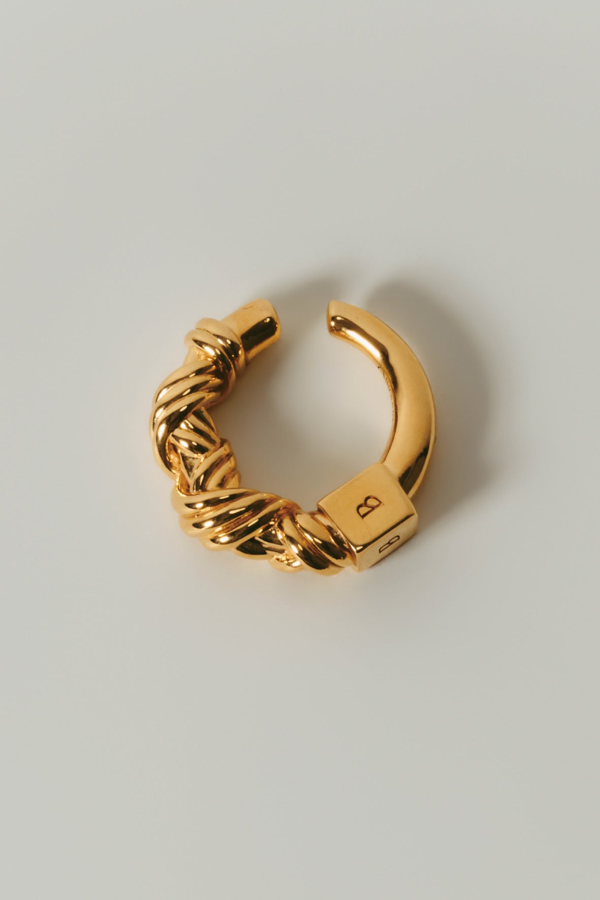 【受注販売】neji-neji ear cuff(silver/gold)