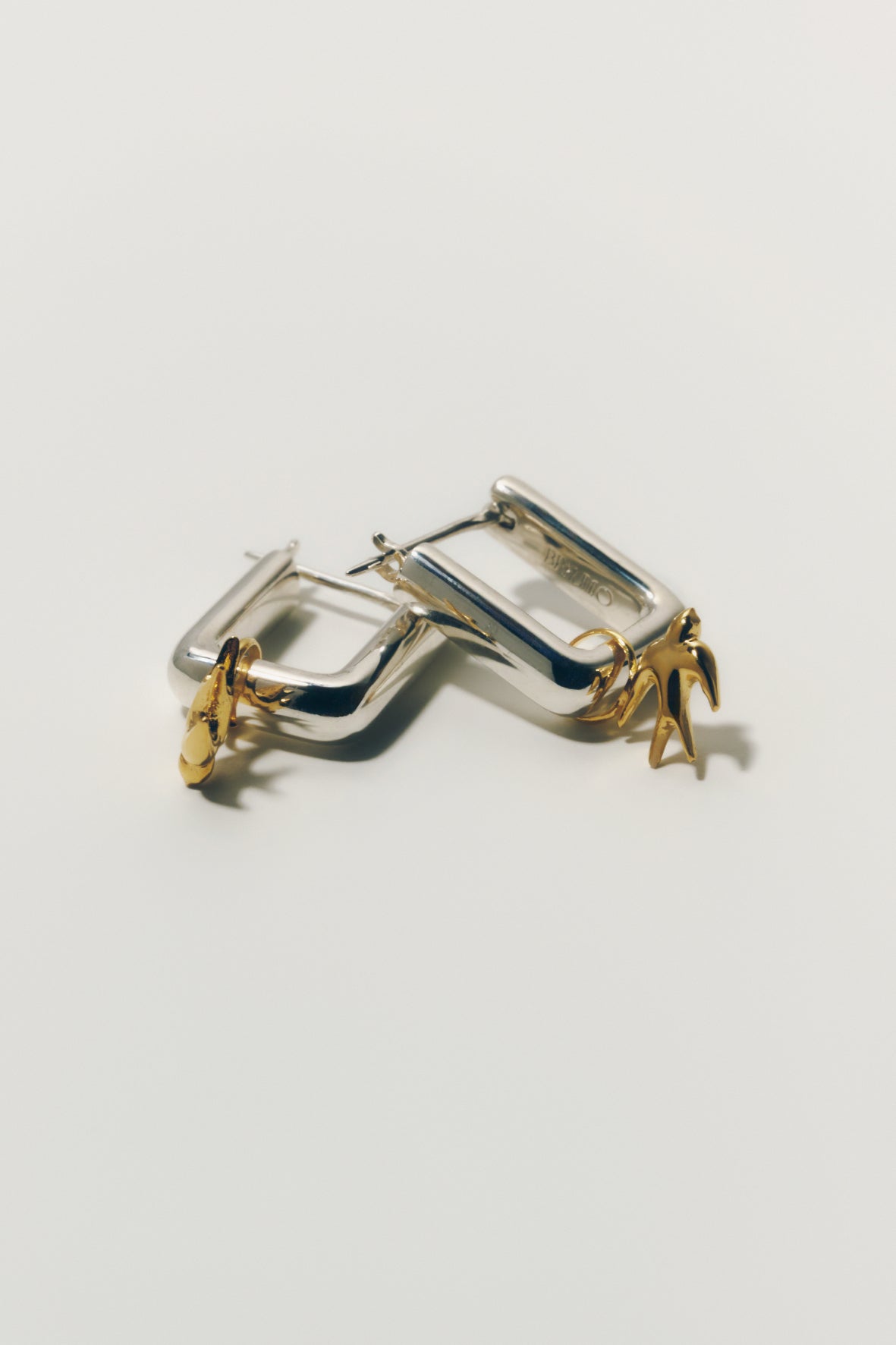 【受注商品】tsubame charm pierce(silver/gold)
